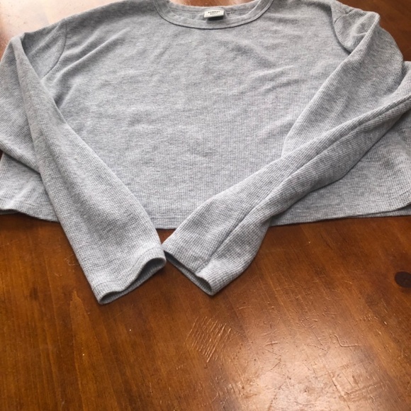 Four long sleeve teeshirts-  mix of exsmall and small- some are new , some not - Picture 4 of 11